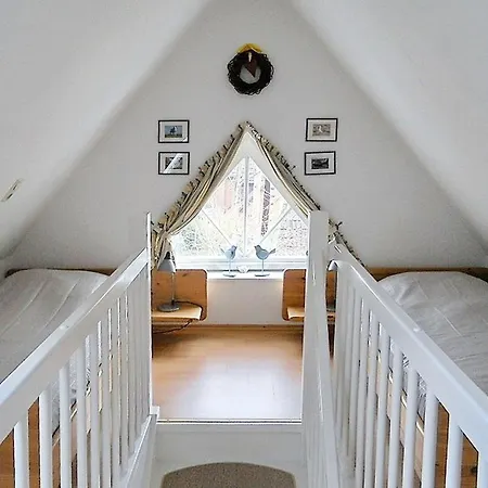 Friesenperle 6, Feldstraße